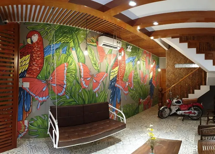 Saigon1984 Vintage Private Home Central District 1 With 6 Bedrooms And 6 Bathrooms